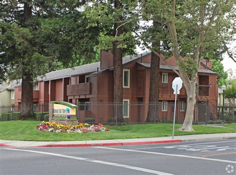 1 - 2 bed. . Apts for rent stockton